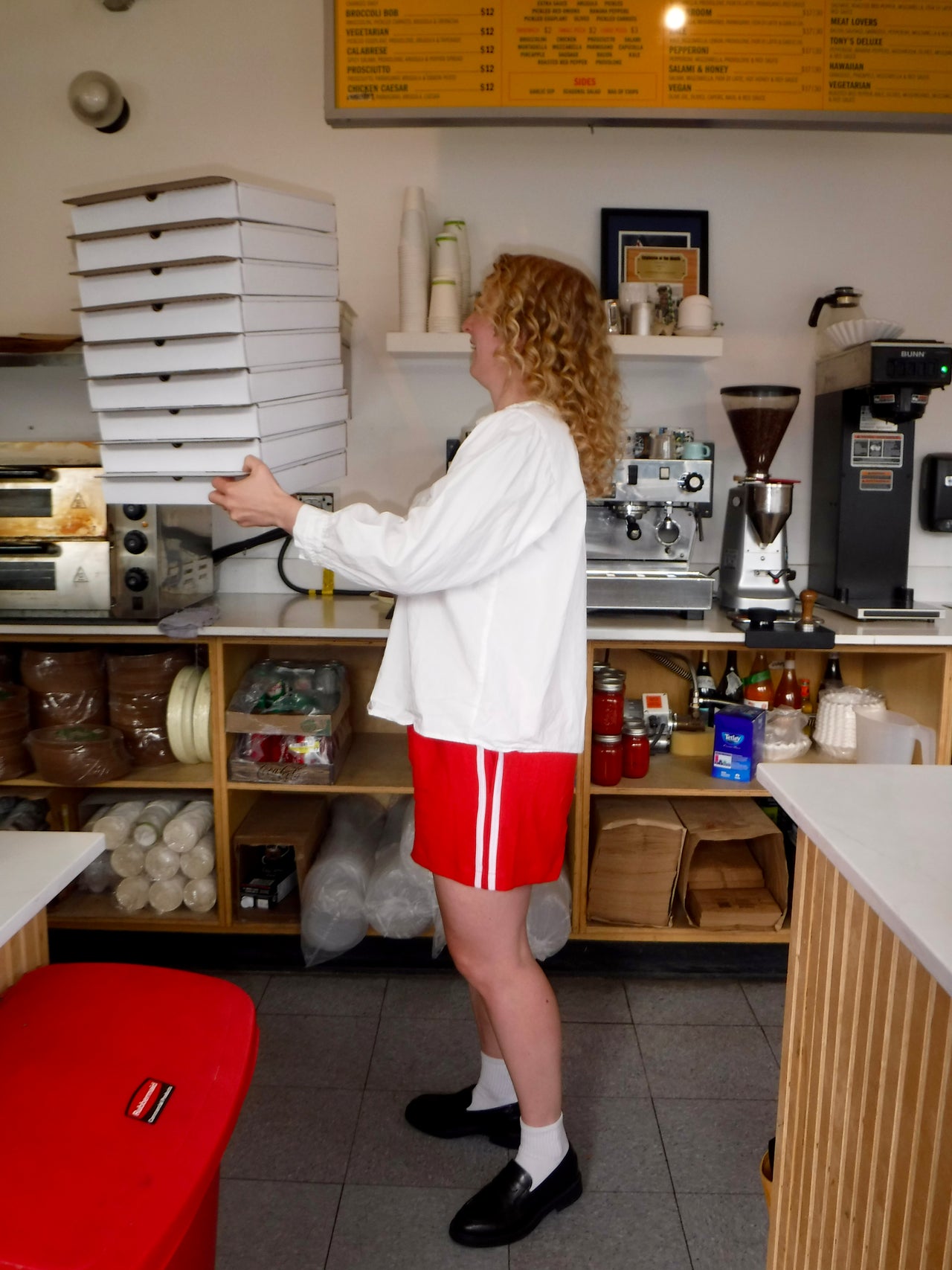 Tate Track Short Cherry