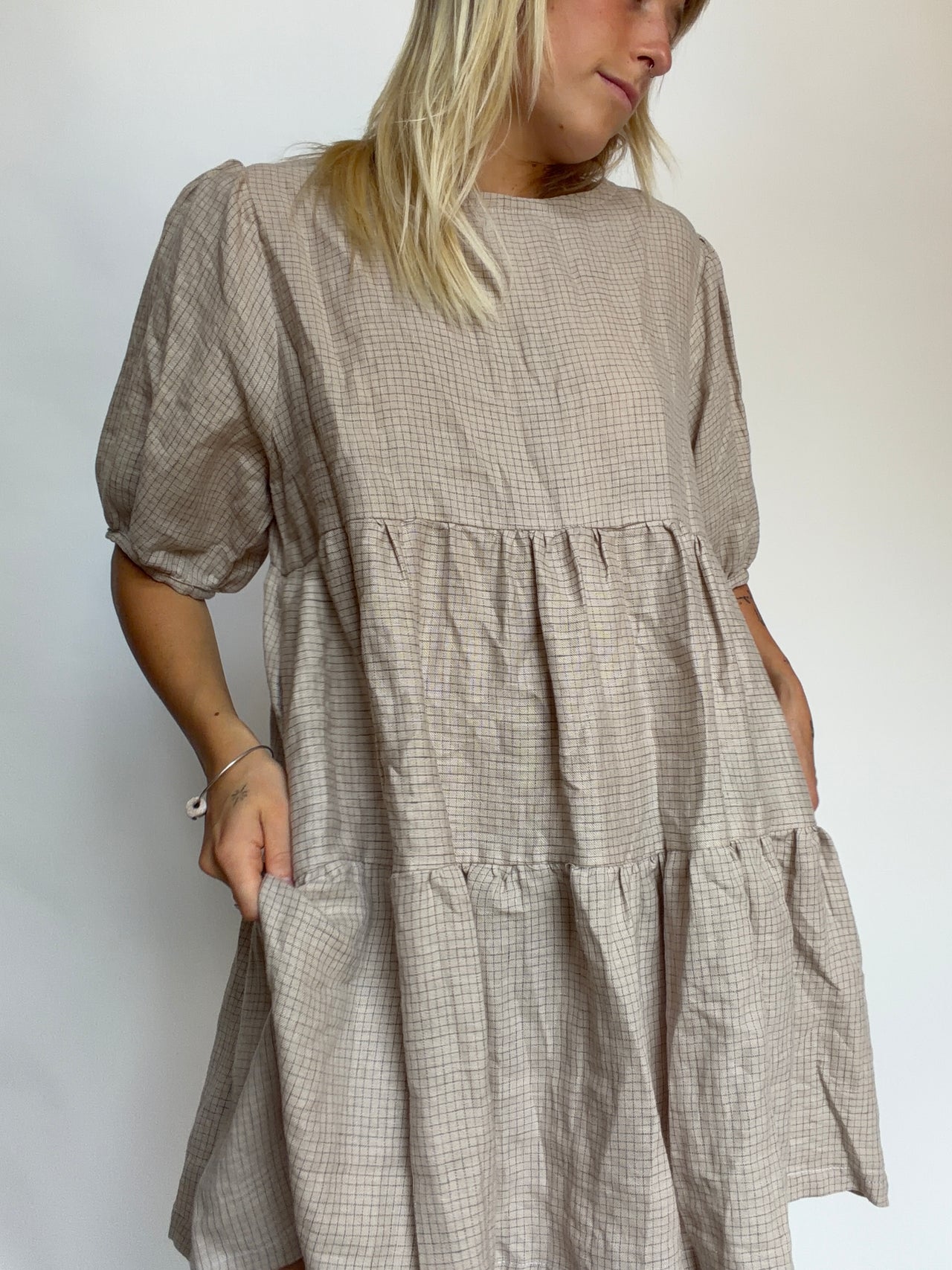 Almond Mini Undyed Check