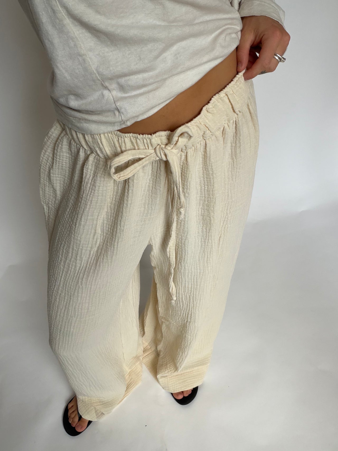 Lili Loungers Cream (Seasons Past)