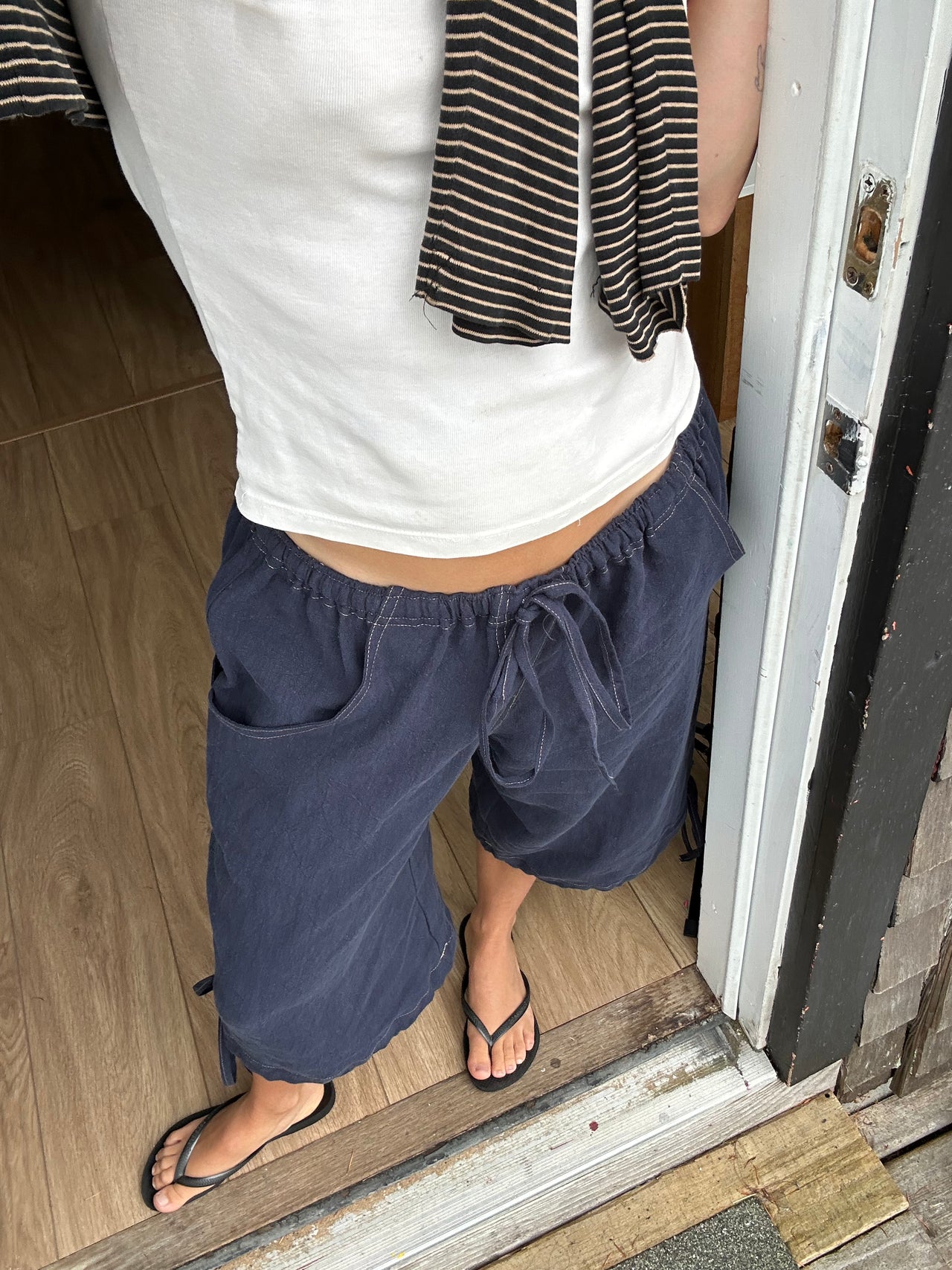 Cove Capris Navy
